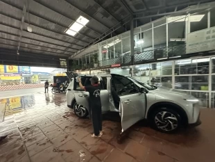Rửa xe ô tô tiết kiệm An Phú Bình Dương