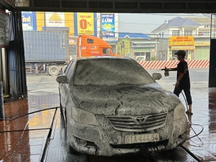 Rửa xe ô tô nhanh tại Thủ Đức Bình Dương