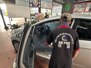 Rửa xe ô tô và khử mùi giá bao nhiêu tại An Phú Bình Dương