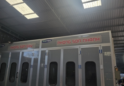 Sơn xe bền màu bóng đẹp tại Auto An Phú