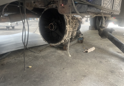 Bảo dưỡng máy gầm xe tải An Phú