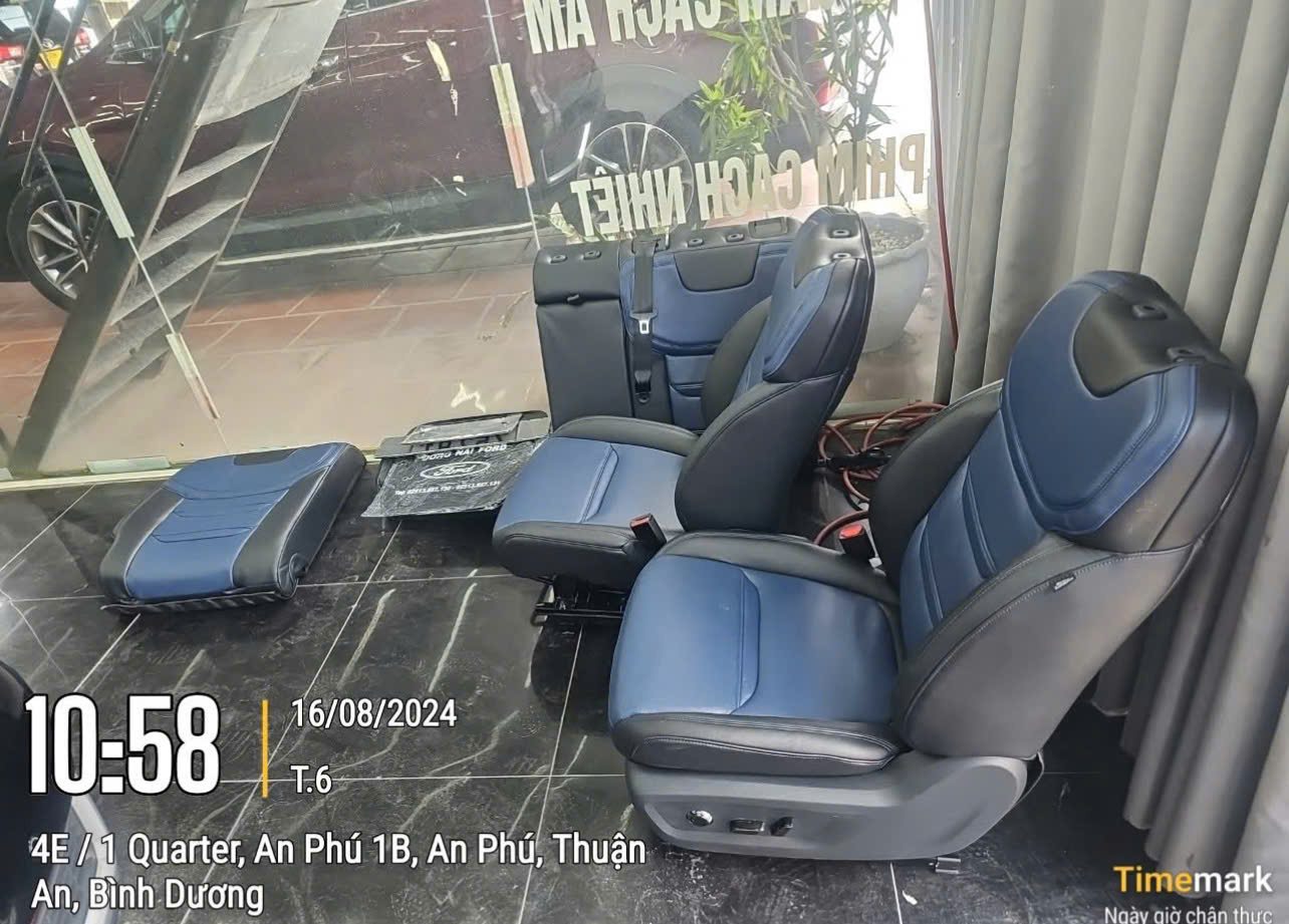 Tiếng kêu từ khoang động cơ
